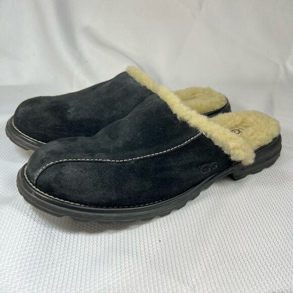 UGG Black and Cream Women's Slippers - Picture 4 of 11